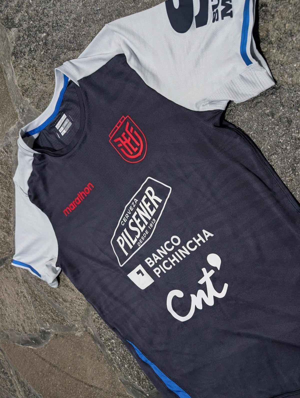 ECUADOR WORLD CUP NAVY BLUE TRAINING JERSEY WITH SPONSORS
